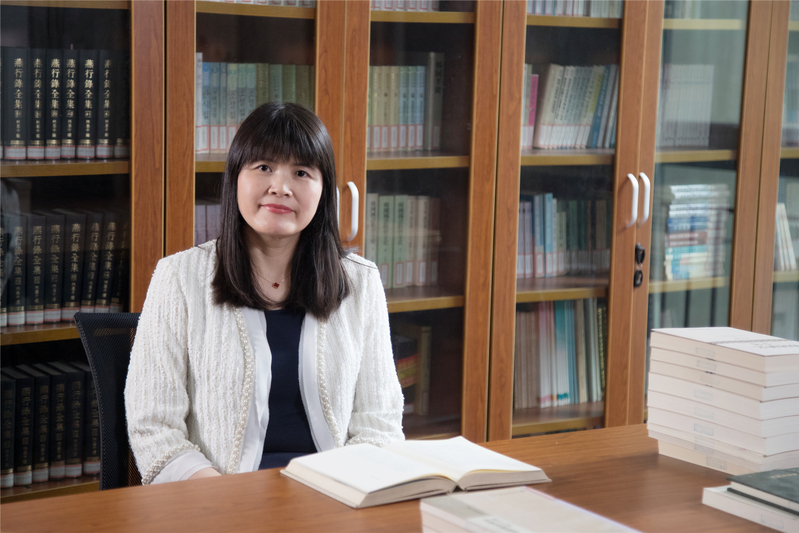 东方语言文化学院  院长,日语系主任——张冬梅